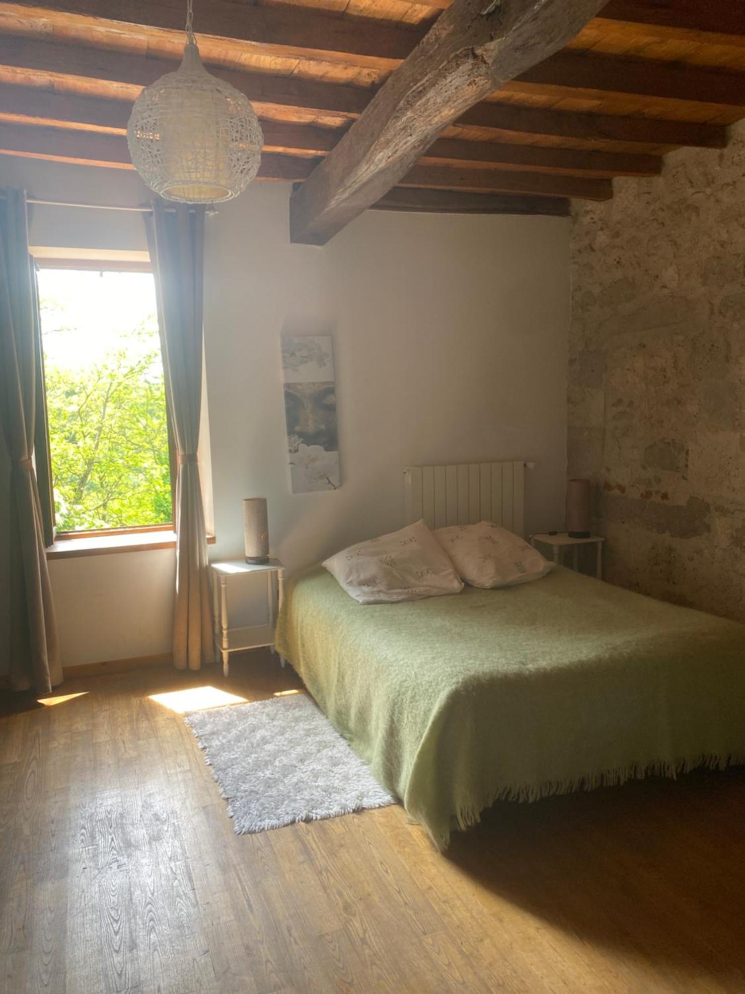 Chez Sophie -Chambres D'Hotes, Gite Et Gite Equestre Clermont-Dessous Exteriör bild